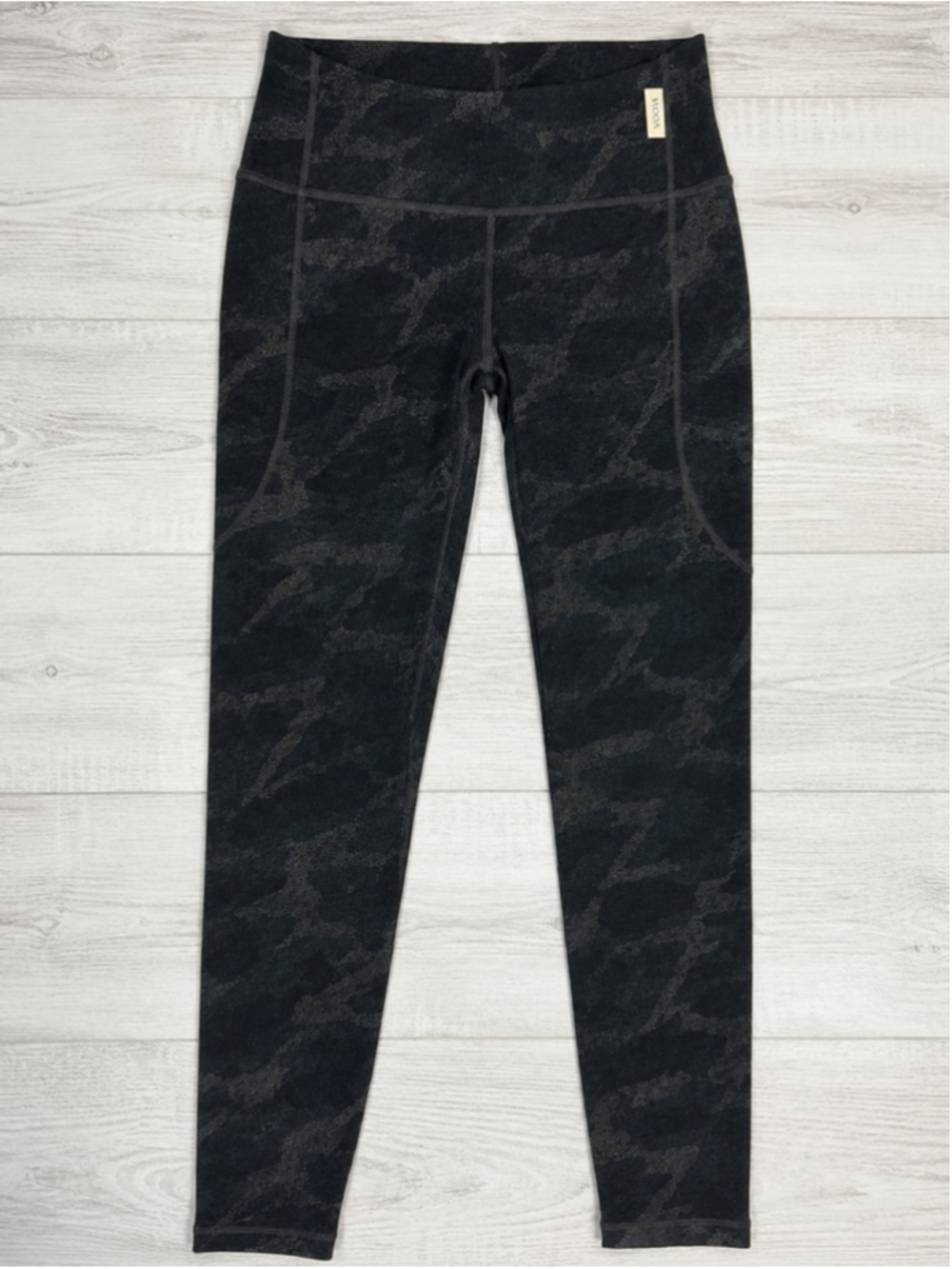 Vuori The Rise The Shine Leggings XS Black Camo High Rise Pockets